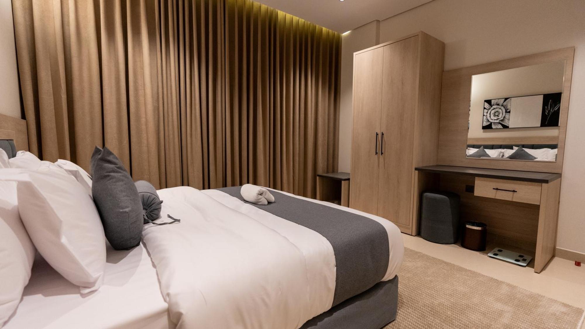 Brzeen Hotel Riyadh Ngoại thất bức ảnh